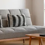 Spacious & Bright With Parking By Renters Lejlighed *