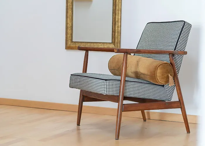 Spacious & Bright With Parking By Renters Apartamento